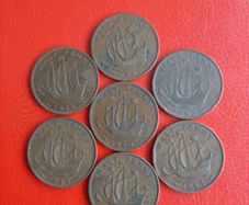 7 British Halfpennies in Sequence 1940/1/2/3/4/5/6/