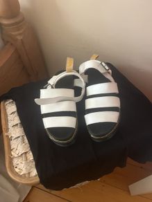 Doc Marten dupe white  sandals size 39