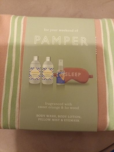 Marks and Spencer weekend pamper set