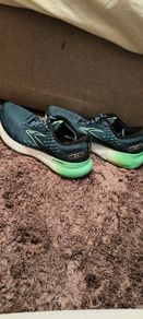 Brooks mens shoes