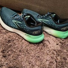 Brooks mens shoes