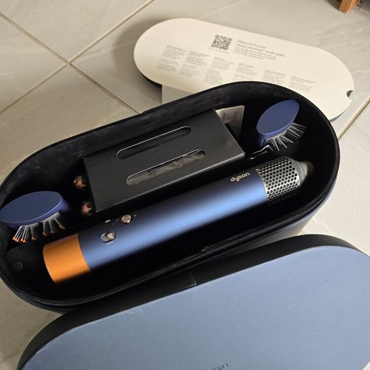 dyson airwrap