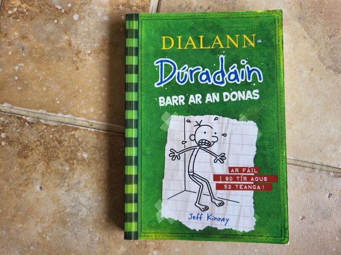 Dialann Duradain Barr ar an Donas le Jeff Kidney
