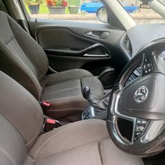 Vauxhall zafira sports