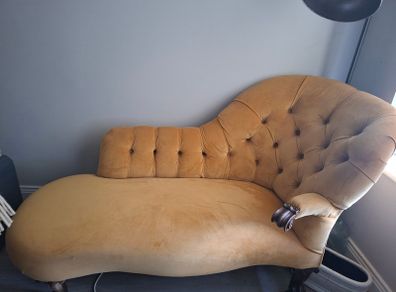 Chaise Lounge
