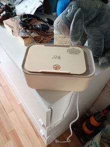 Baby wipe warmer