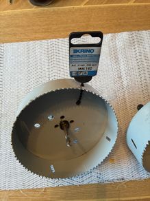 Hole saws