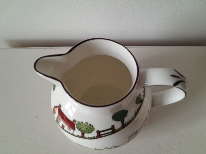 Crown Staffordshire Fine Bone China Jug 'Hunting Scene'