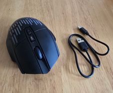 Rechargeable Wireless Gaming Mouse - Bluetooth and 2.4GHz USB-C Charging