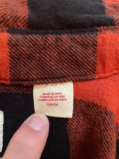 Mens Levis Red and Black Buffalo Check Shirt Long Sleeve. Size Small.