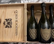 Wooden Wine champagne Box holds 6 bottles