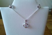 Pendant &amp; Earrings Set