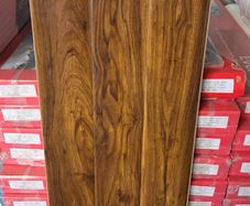 New 8mm & 12mm Laminated Flooring Free Delivery