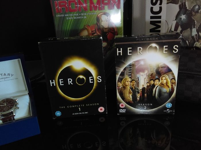 Heroes ! Seasons 1 and 2 ! 11 Discs !