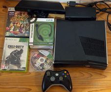 Xbox 360 S 250GB + Kinect