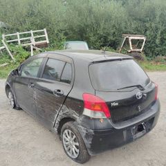 Breaking Toyota vitz 2010 automatic