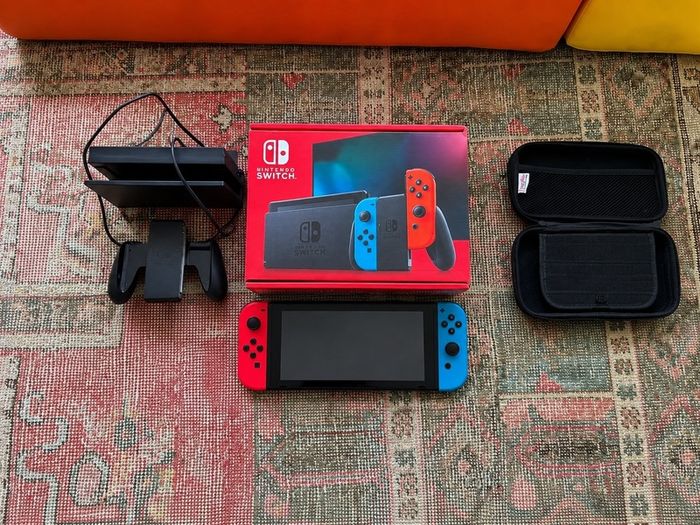 Nintendo Switch FC25 & Travel Case