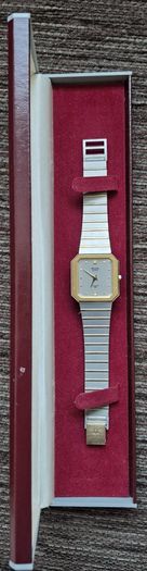 Vintage 1984 Bulova P4 Super Seville Quartz 7-284071