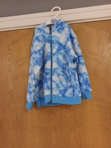 Dunnes Stores  Boys Zip Up Hoodie.  Age 4-5years.