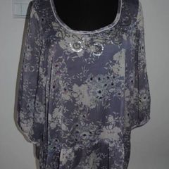 Indigo Collection floral top with sequins and beads size UK20 EUR48 Postage included