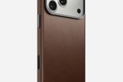 Nomad leather case-  iPhone 17 pro max brand new