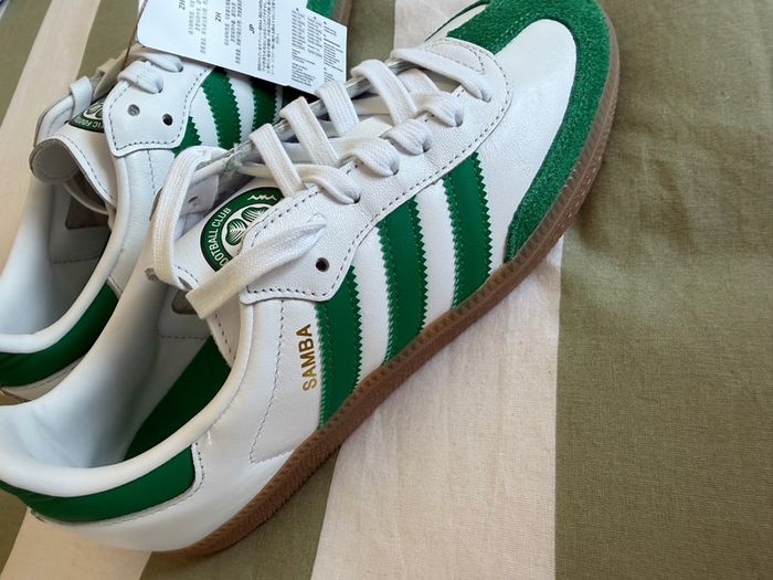 Celtic Samba runners UK7 brand new with tags