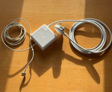 Apple Macbook Charger 85W MagSafe 2