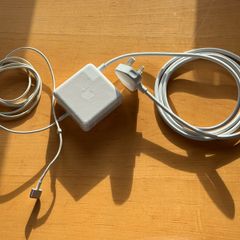 Apple Macbook Charger 85W MagSafe 2