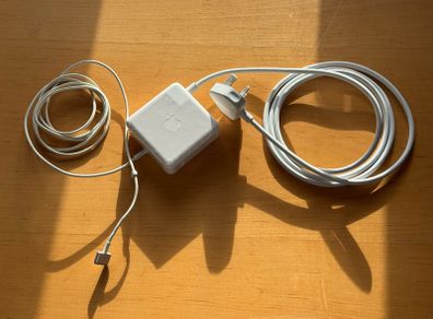 Apple Macbook Charger 85W MagSafe 2