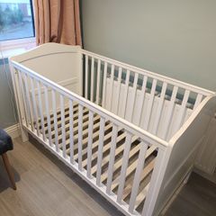 Sorrento Cot Bed mattress and bedding