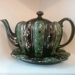 Vintage Teapot & Stand