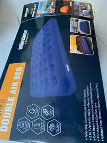 Double inflatable air bed