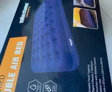 Double inflatable air bed