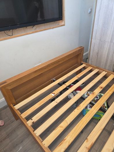 Solid pine kingsize bed