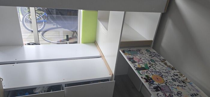 bunk bed