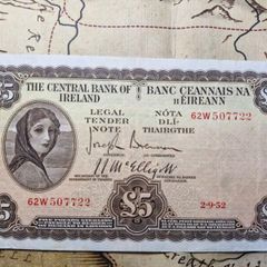 5 Pound Lady Lavery 2/9/52 Irish Note