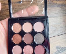 MAC eyeshadow palette