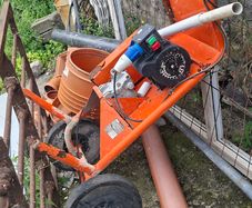 Cement  mixer