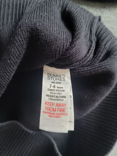 Navy Dunnes School jumper, Age 7-8