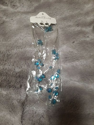 Blue crystal necklace and earring set