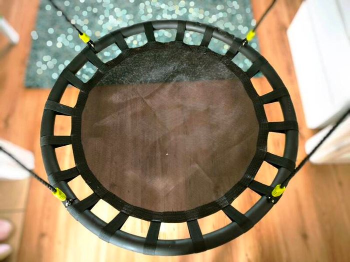 Large Premium Nest Swing. 99 cm. Excellent Condition.