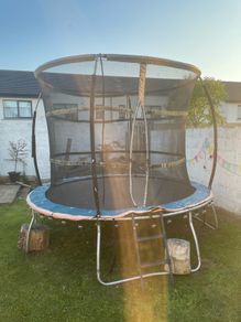Trampoline
