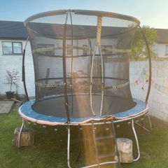 Trampoline