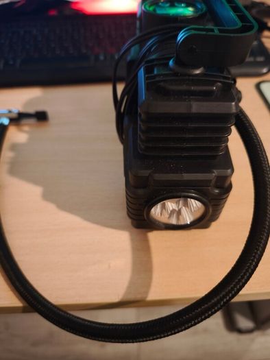 Meshuba 12V Portable Tire Pump