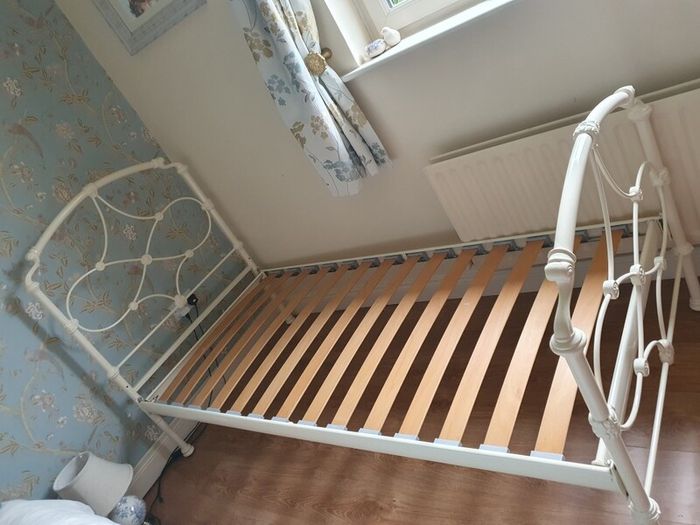Cream Iron Single Bed