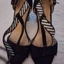 Ladies sandles  loads of bargains as need to make room for new stock Image 3