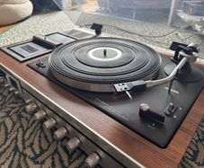 National Panasonic Music Centre 1975 Japan