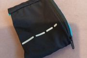 sports wrist  zip storage