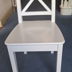 chairs  ikea usual price 75 euros table free