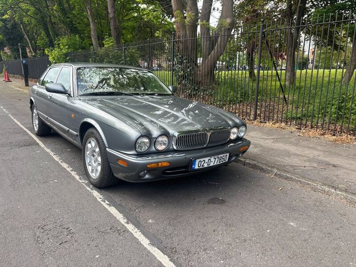 Jaguar XJ8 SE - Rare Car with large history